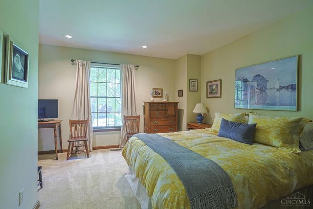 10708 Weatherstone Court, Symmes Twp, OH 45140