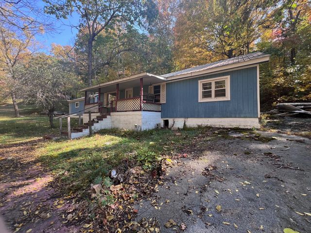 235 Ernest Looper Rd, Rickman, TN 38580