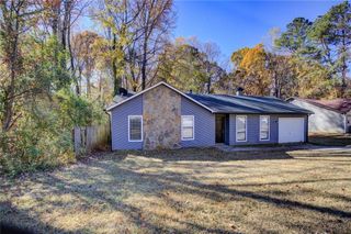 4240 Riverlake, Snellville, GA 30039