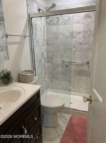 17 Walnut Place, West Long Branch, NJ 07764