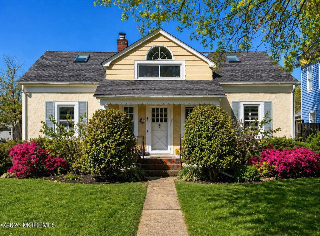 17 Walnut Place, West Long Branch, NJ 07764