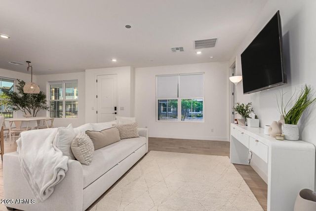 11300 N CASA DEGA Drive 1042, Surprise, AZ 85388