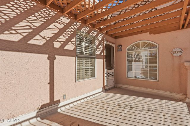 851 VIA ALEGRE Lane, El Paso, TX 79912
