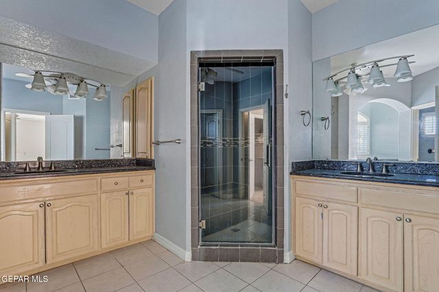 851 VIA ALEGRE Lane, El Paso, TX 79912