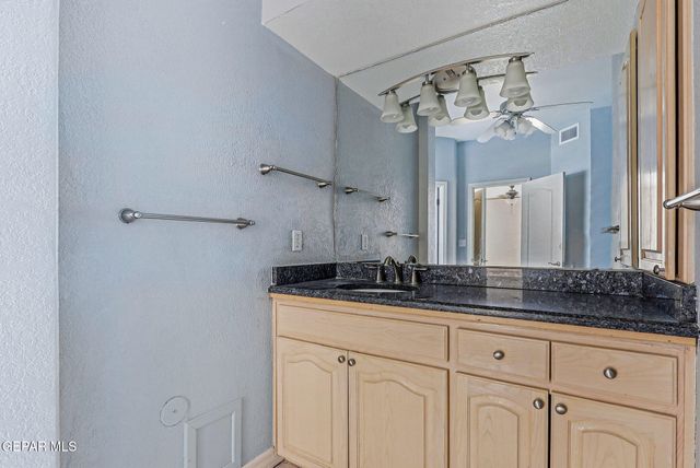 851 VIA ALEGRE Lane, El Paso, TX 79912