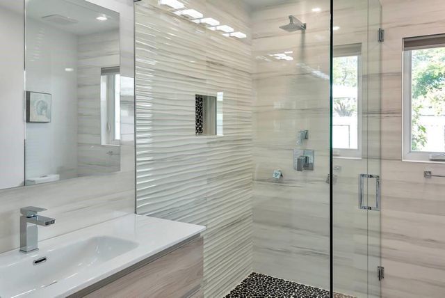 2417 BAYVIEW Drive, Fort Lauderdale, FL 33305