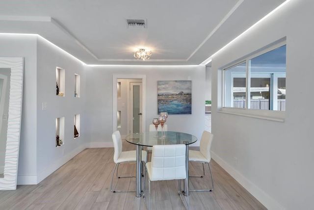 2417 BAYVIEW Drive, Fort Lauderdale, FL 33305