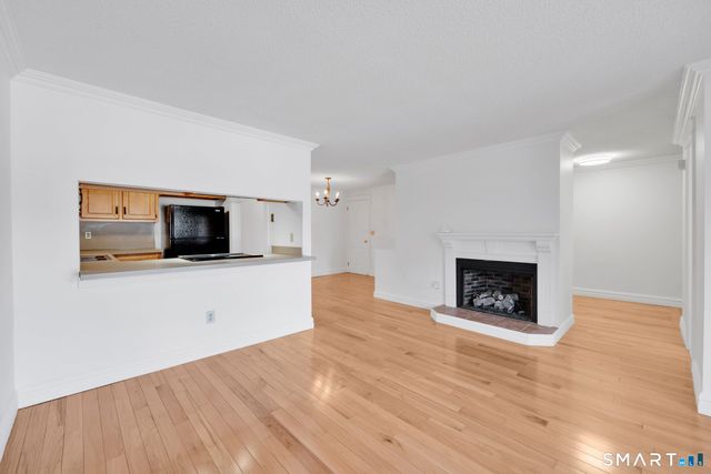 24 Dutton Place Way 24, Glastonbury, CT 06033