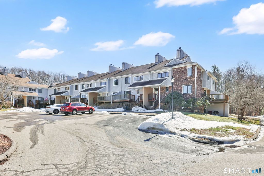 24 Dutton Place Way 24, Glastonbury, CT 06033