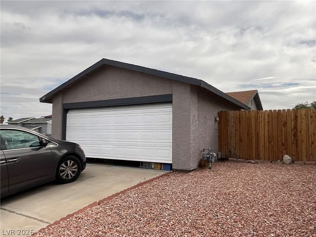 707 Honeybee Court, Henderson, NV 89002