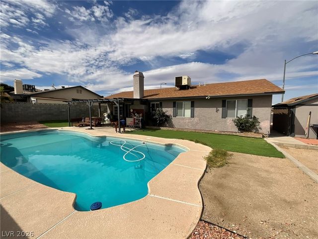 707 Honeybee Court, Henderson, NV 89002