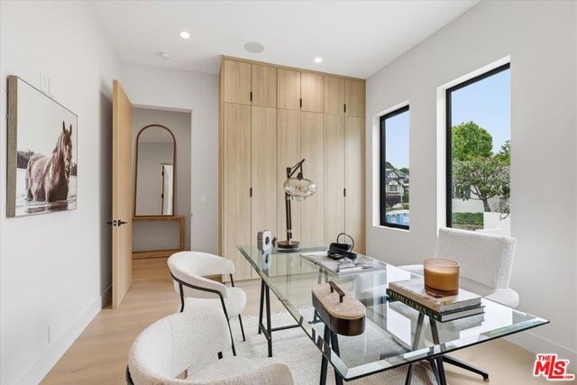 12007 Rose Avenue, Los Angeles, CA 90066