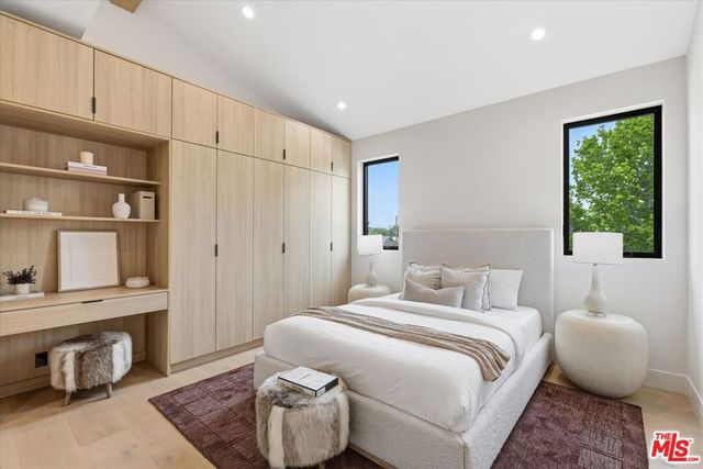 12007 Rose Avenue, Los Angeles, CA 90066
