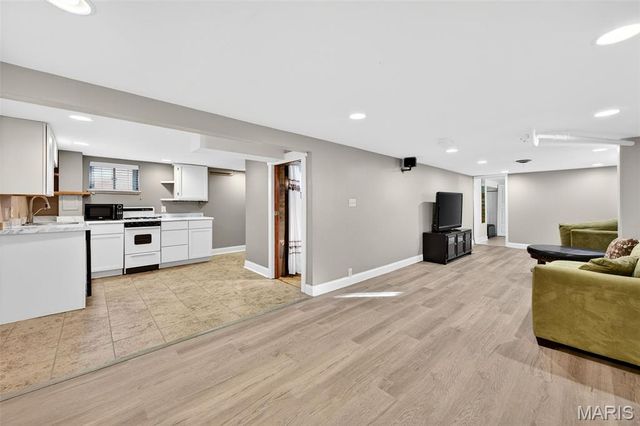 9039 Philo Avenue, St Louis, MO 63123