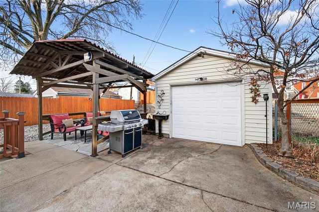 9039 Philo Avenue, St Louis, MO 63123