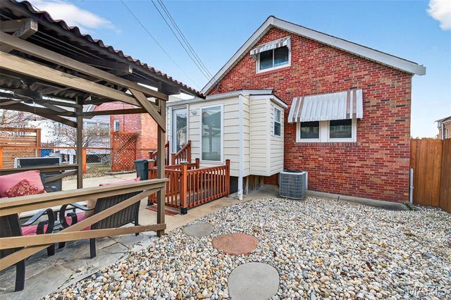 9039 Philo Avenue, St Louis, MO 63123