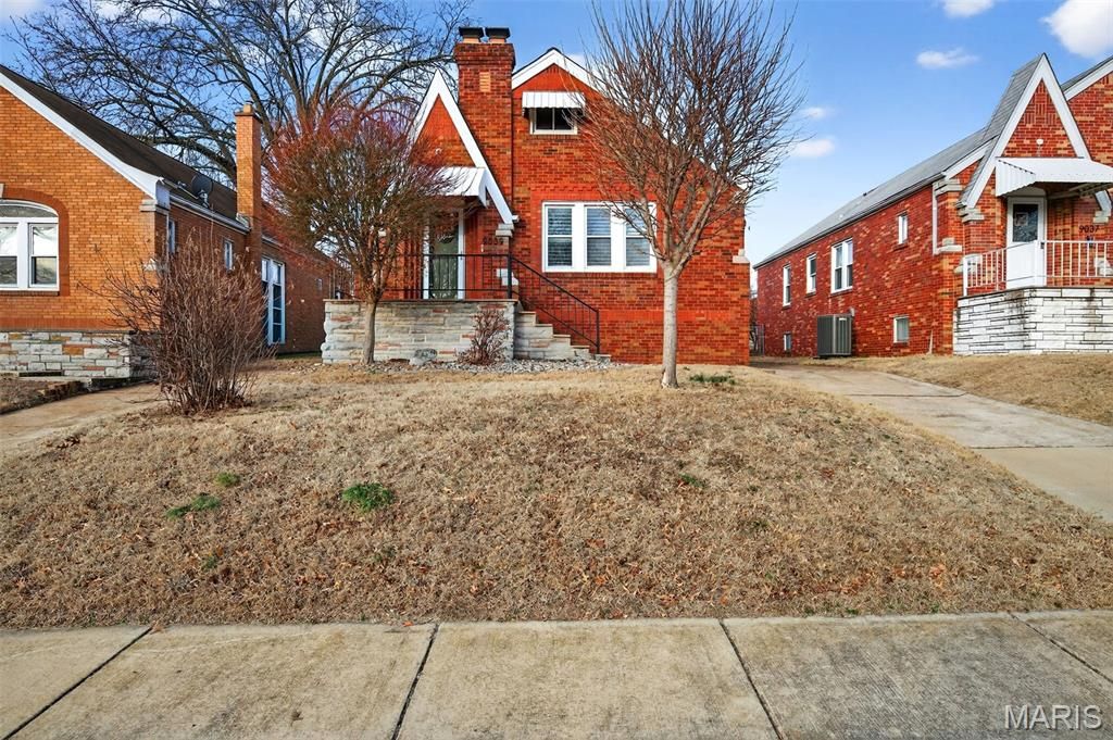 9039 Philo Avenue, St Louis, MO 63123