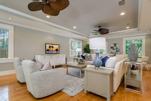 800 S OREGON AVENUE, Tampa, FL 33606