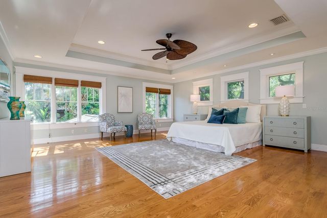 800 S OREGON AVENUE, Tampa, FL 33606