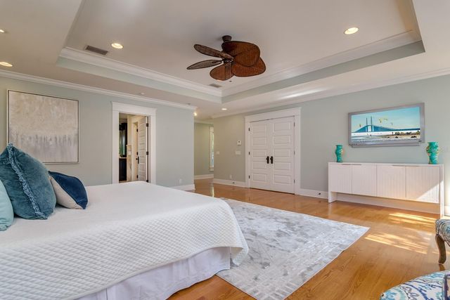 800 S OREGON AVENUE, Tampa, FL 33606