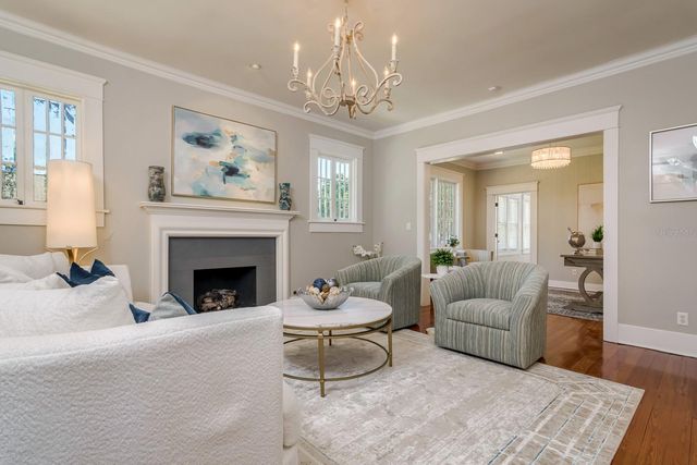 800 S OREGON AVENUE, Tampa, FL 33606