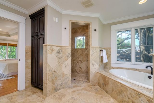 800 S OREGON AVENUE, Tampa, FL 33606