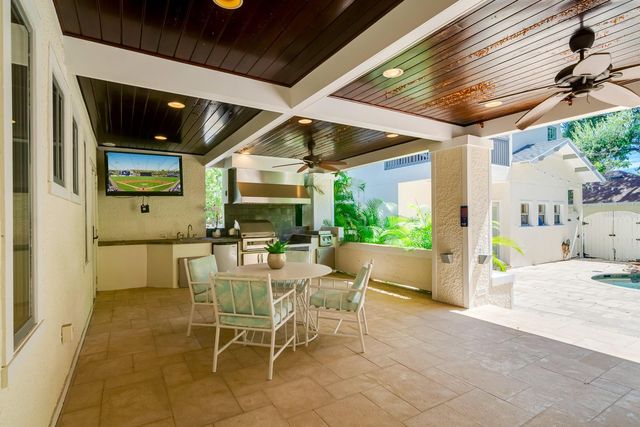 800 S OREGON AVENUE, Tampa, FL 33606