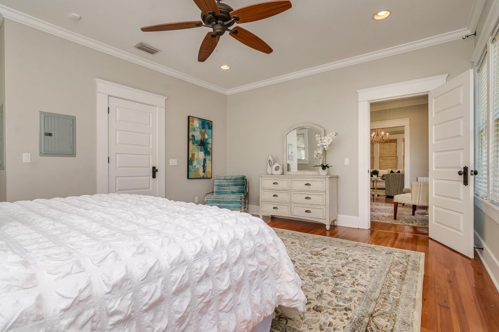 Image 23 of property listing at 800 S OREGON AVENUE, Tampa, FL 33606