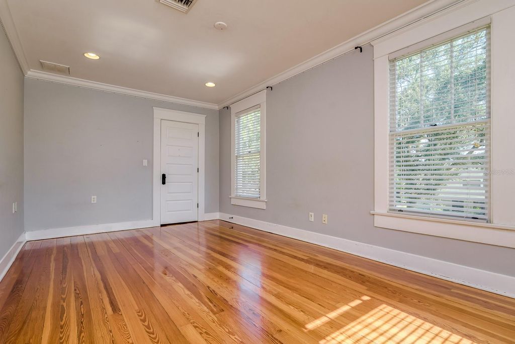 Image 37 of property listing at 800 S OREGON AVENUE, Tampa, FL 33606