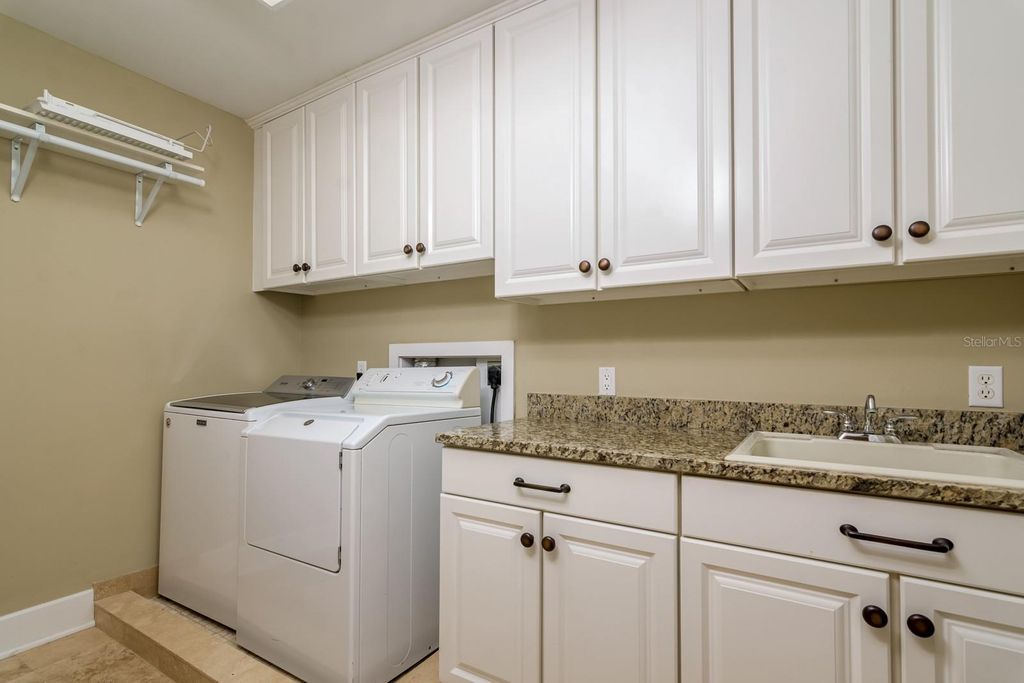 Image 41 of property listing at 800 S OREGON AVENUE, Tampa, FL 33606