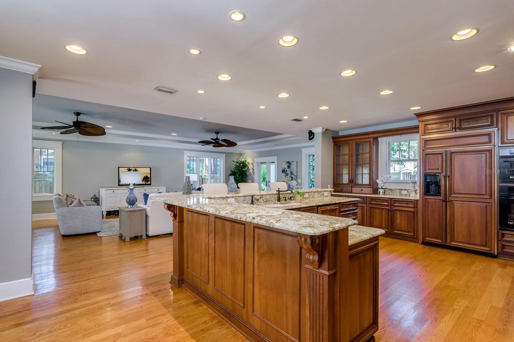 Image 10 of property listing at 800 S OREGON AVENUE, Tampa, FL 33606