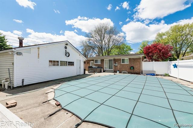 26616 Rouge River Drive, Dearborn Heights, MI 48127