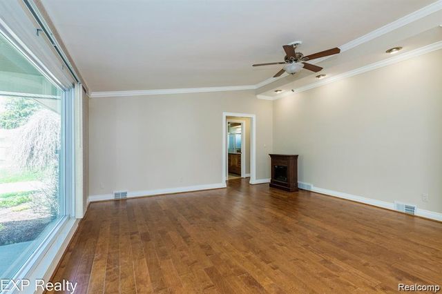 26616 Rouge River Drive, Dearborn Heights, MI 48127