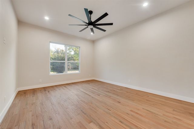 1623 Lansford Avenue, Dallas, TX 75224