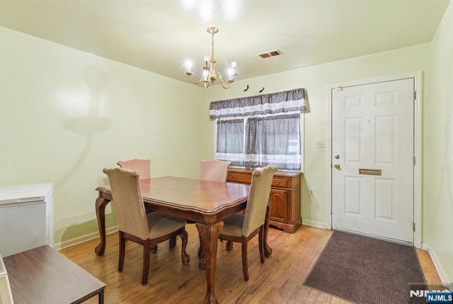 94 19th Avenue, Newark, NJ 07103