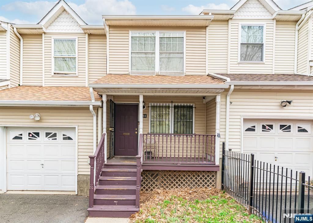 94 19th Avenue, Newark, NJ 07103