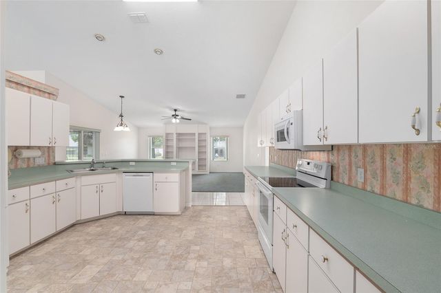 8598 SW 56TH AVENUE ROAD, Ocala, FL 34476