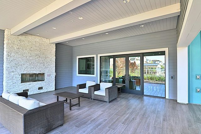 9960 Seawind Way, Newark, CA 94560