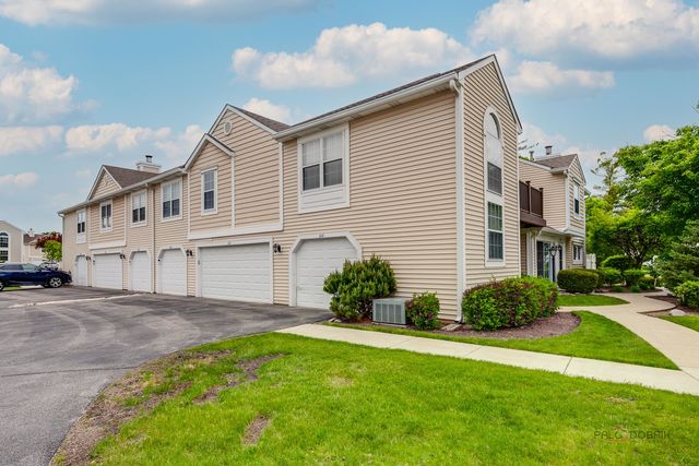 614 Le Parc Circle 22-2, Buffalo Grove, IL 60089