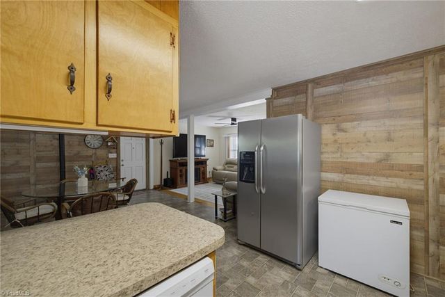 3213 Nc Highway 14, Reidsville, NC 27320