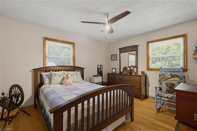 3213 Nc Highway 14, Reidsville, NC 27320