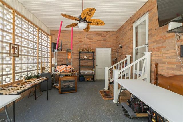 3213 Nc Highway 14, Reidsville, NC 27320