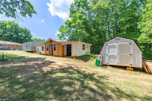 3213 Nc Highway 14, Reidsville, NC 27320