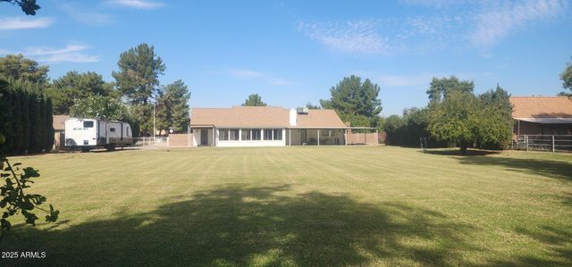 8803 W Christa Way, Tolleson, AZ 85353