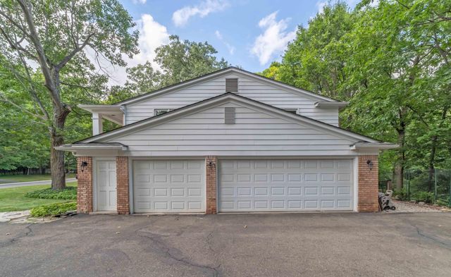 34150 Hunters Row, Farmington Hills, MI 48331