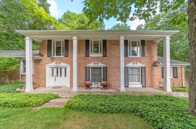 34150 Hunters Row, Farmington Hills, MI 48331