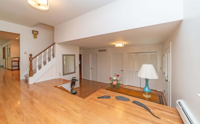 34150 Hunters Row, Farmington Hills, MI 48331