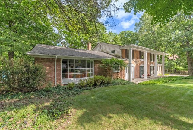 34150 Hunters Row, Farmington Hills, MI 48331