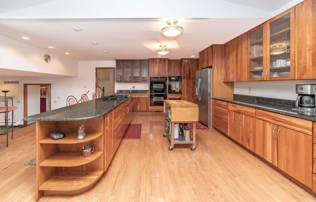 34150 Hunters Row, Farmington Hills, MI 48331