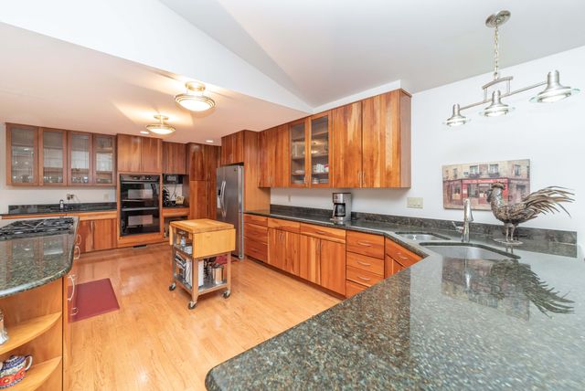 34150 Hunters Row, Farmington Hills, MI 48331